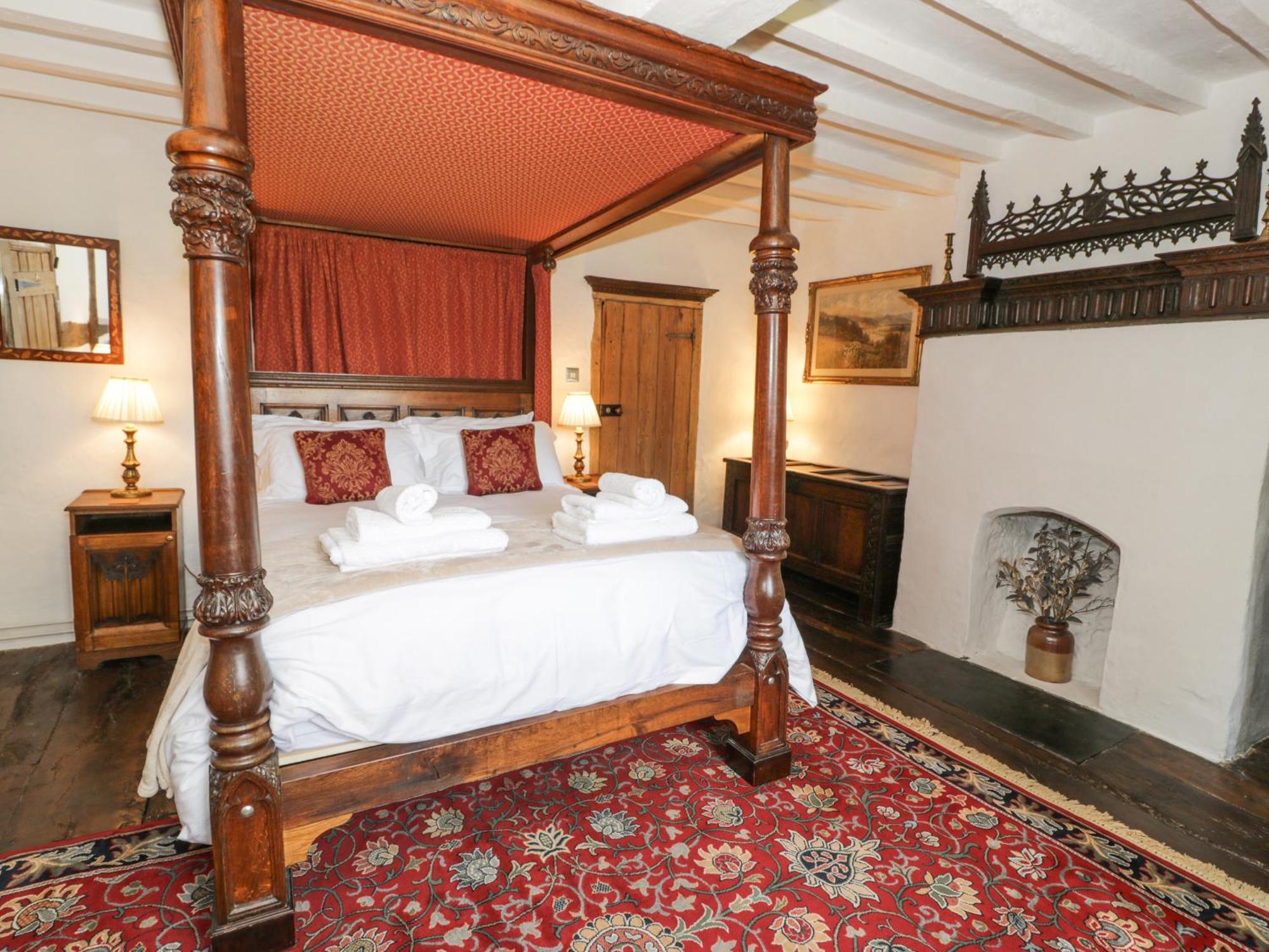 Pentre Hall Озуэстри Экстерьер фото